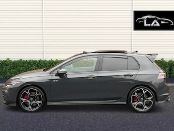 Used Volkswagen Golf 2024 for sale - 76547495: Photo