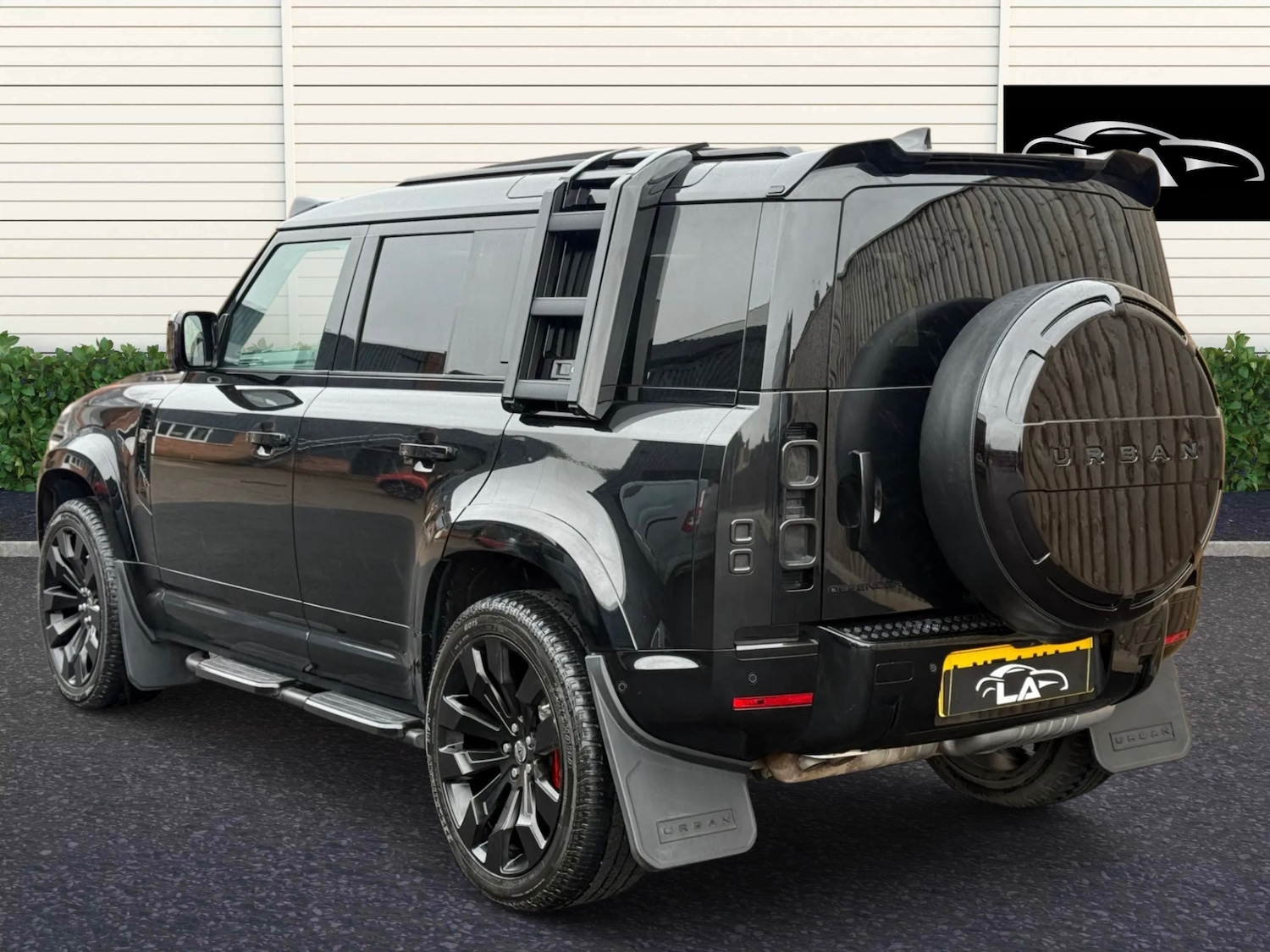 Used Land Rover Defender 2025 for sale - 77621961: Photo 5