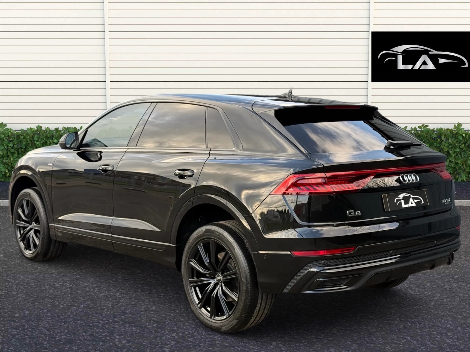 Used Audi Q8 2024 for sale - 76949412: Photo 5