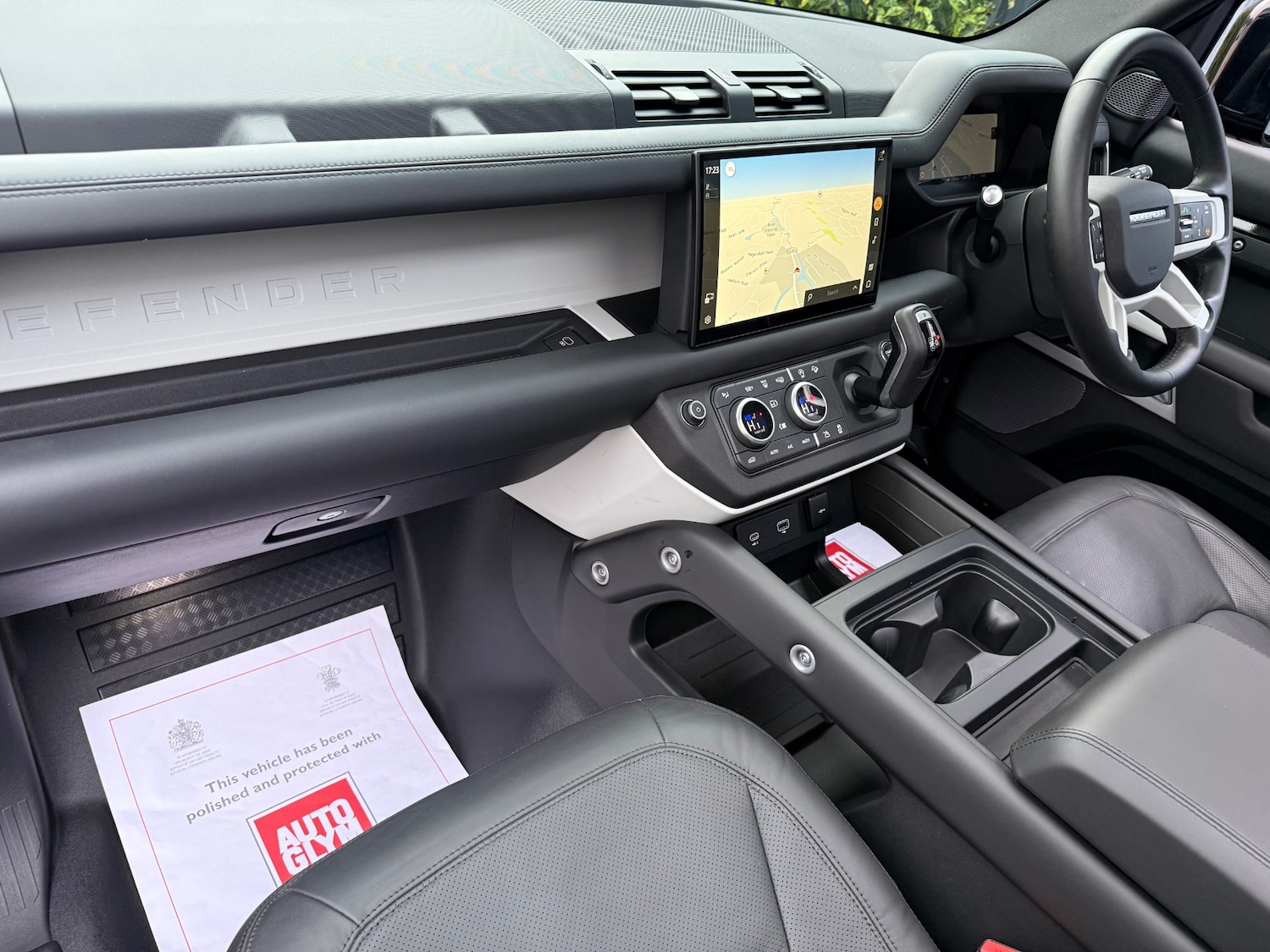 Used Land Rover Defender 2024 for sale - 76948562: Photo 10