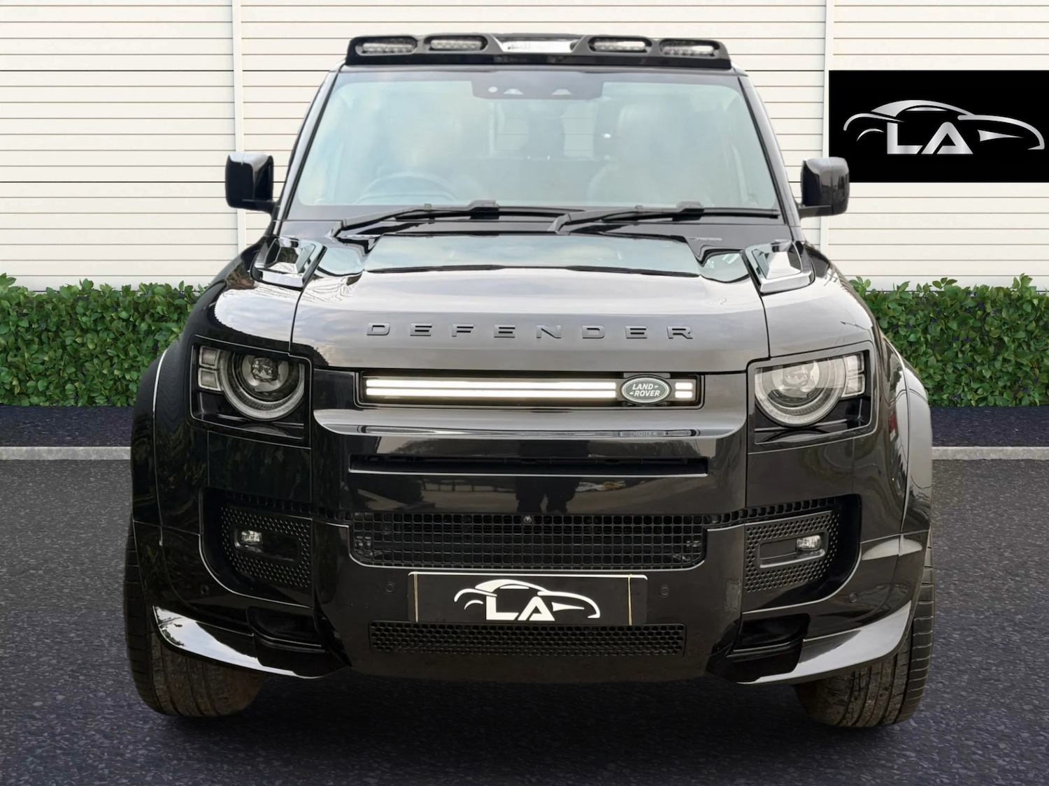 Used Land Rover Defender 2024 for sale - 76948562: Photo 4