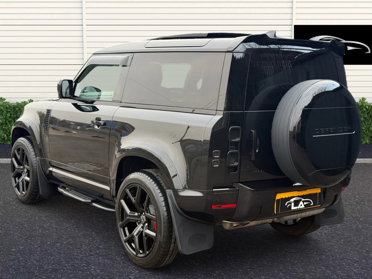 Used Land Rover Defender 2024 for sale - 76948562: Photo 5