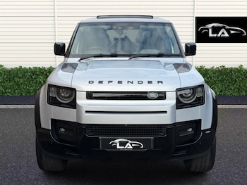 Used Land Rover Defender 2024 for sale - 75428611: Photo