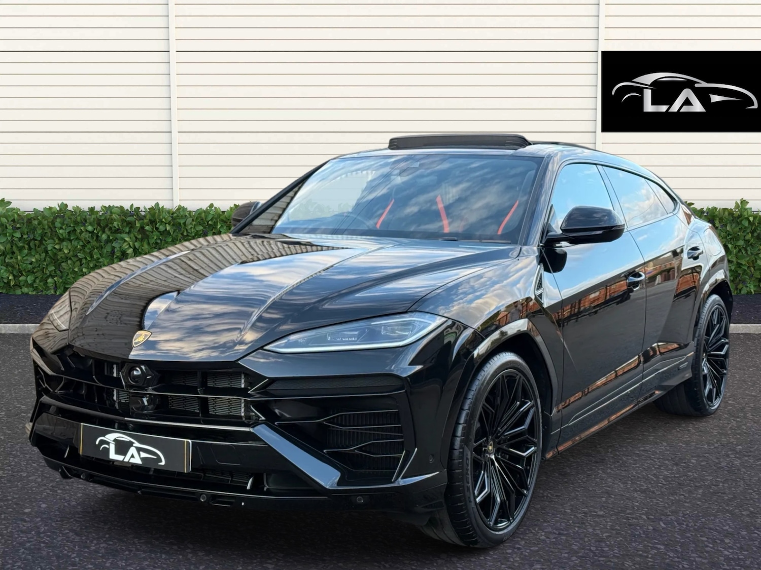 Used Lamborghini Urus 2025 for sale - 76039176: Photo 1