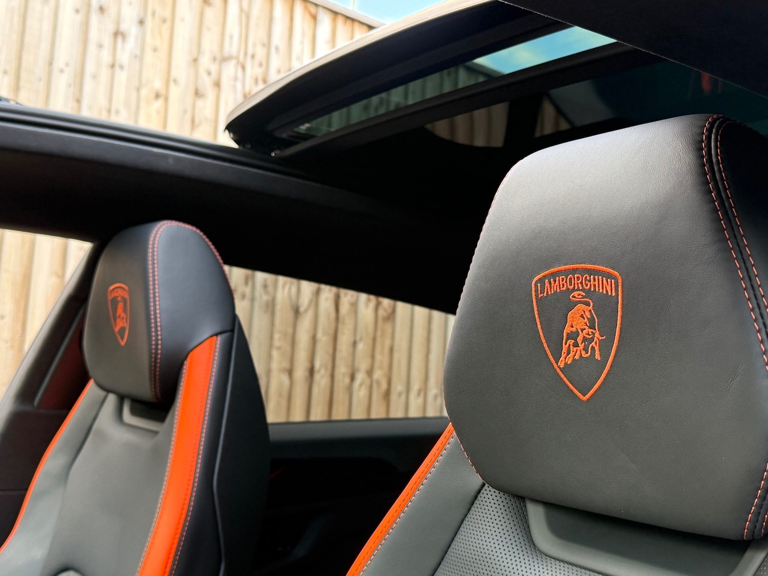 Used Lamborghini Urus 2025 for sale - 76039176: Photo 12