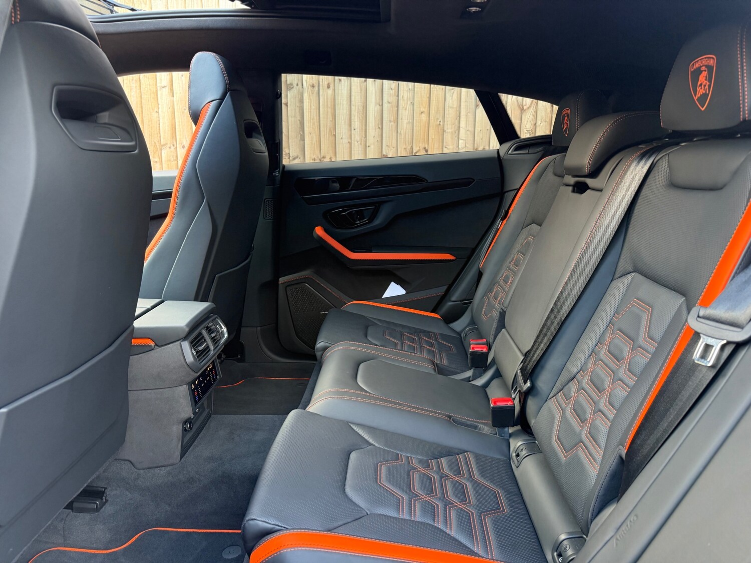 Used Lamborghini Urus 2025 for sale - 76039176: Photo 14