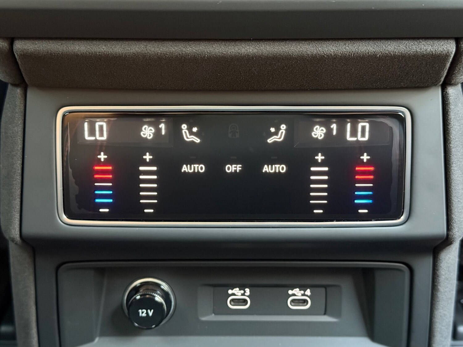 Used Lamborghini Urus 2025 for sale - 76039176: Photo 15