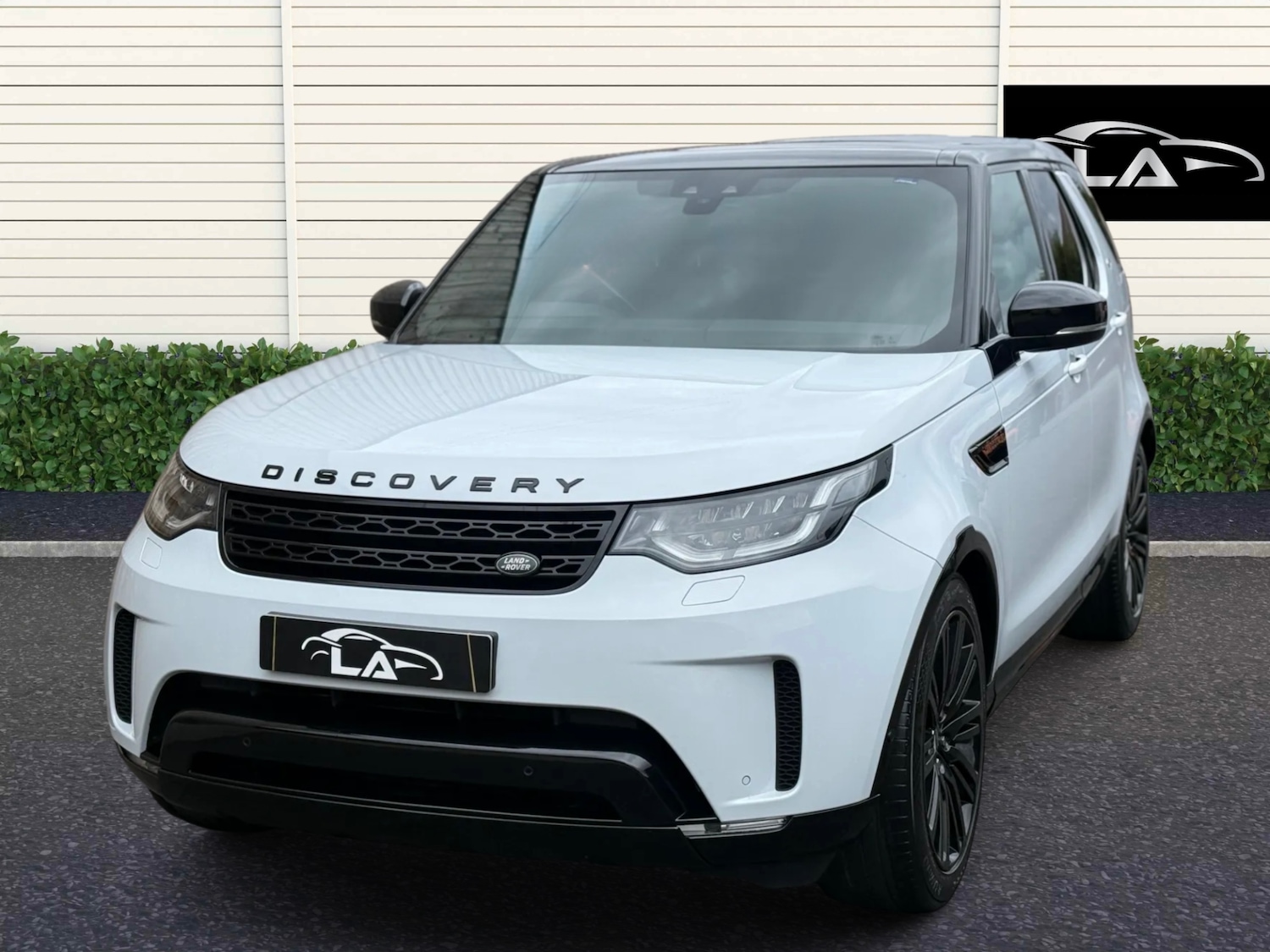 Used Land Rover Discovery 2020 for sale - 77678718: Photo 2