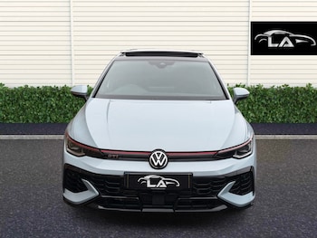 Used Volkswagen Golf 2025 for sale - 77235395: Photo