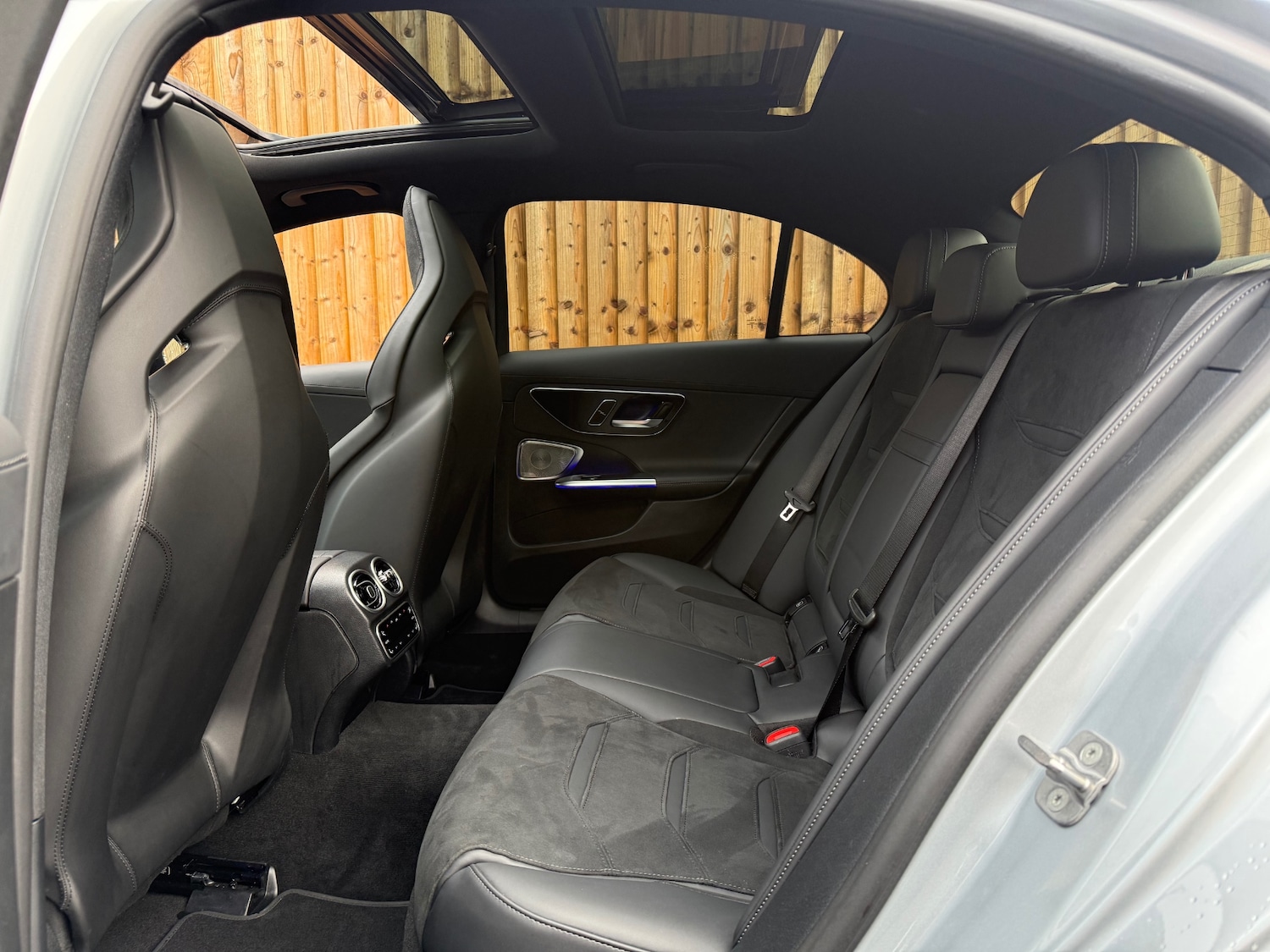 Used Mercedes-Benz C Class 2025 for sale - 76577387: Photo 12