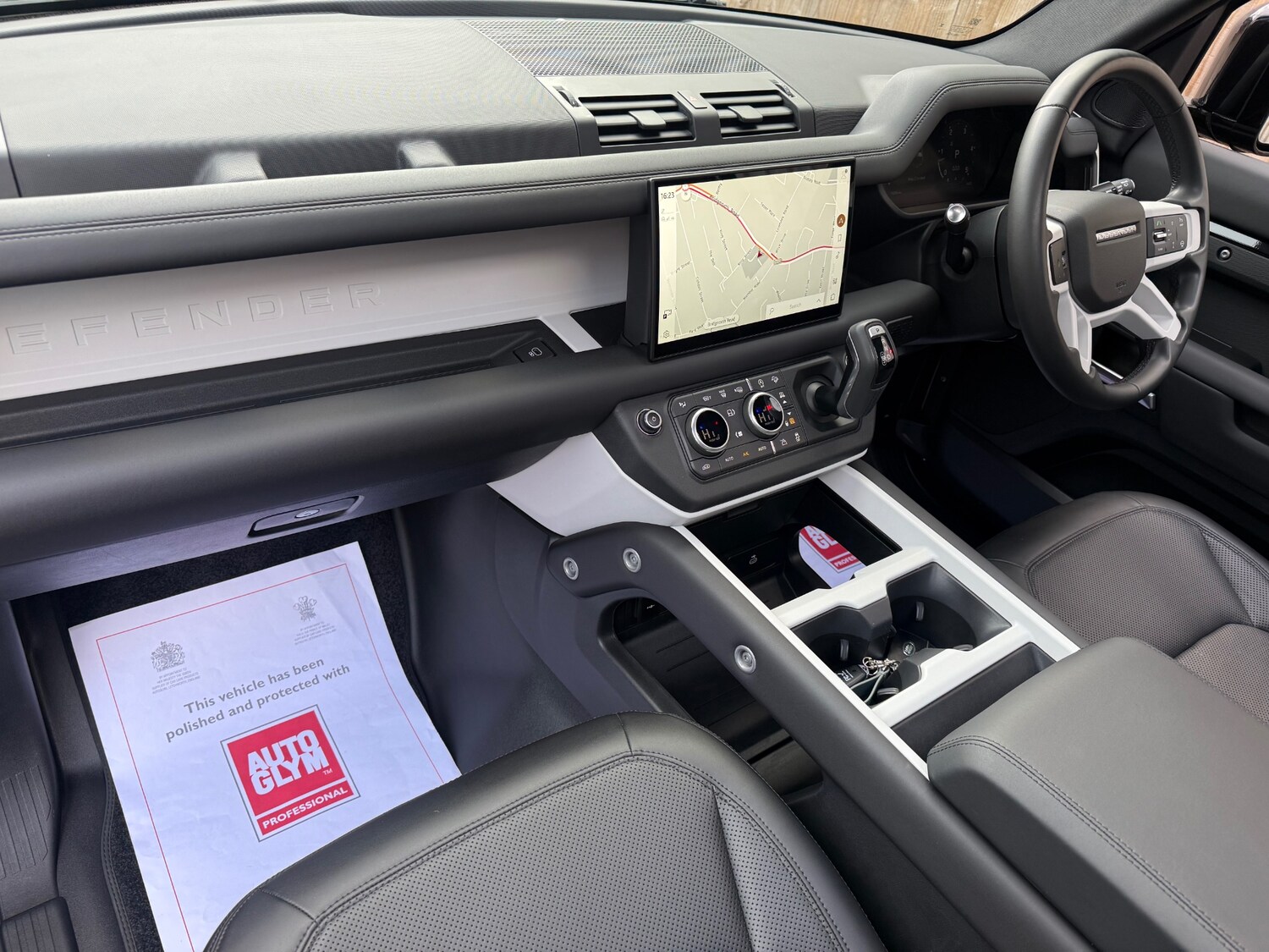 Used Land Rover Defender 2025 for sale - 77665915: Photo 10