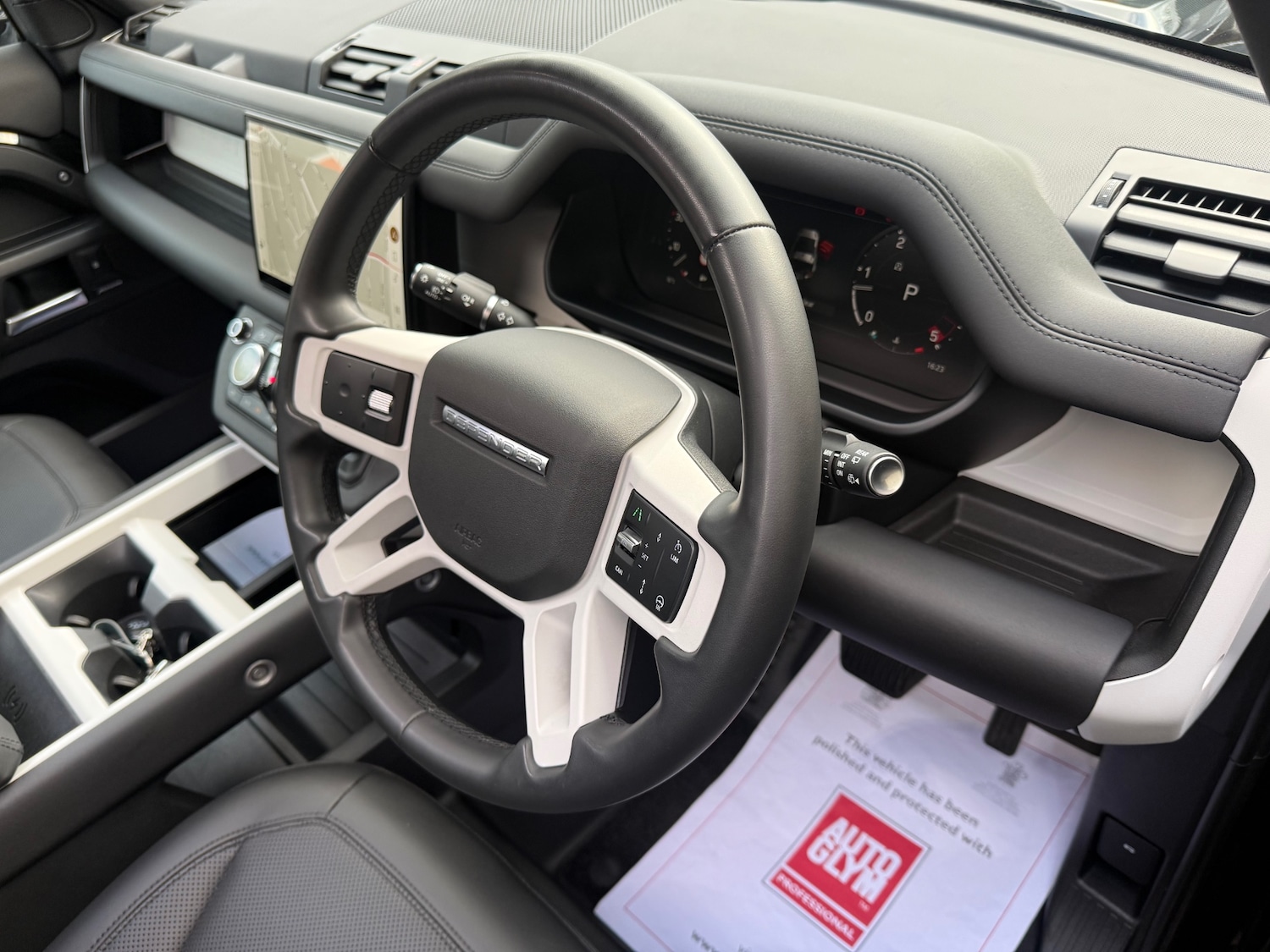 Used Land Rover Defender 2025 for sale - 77665915: Photo 9