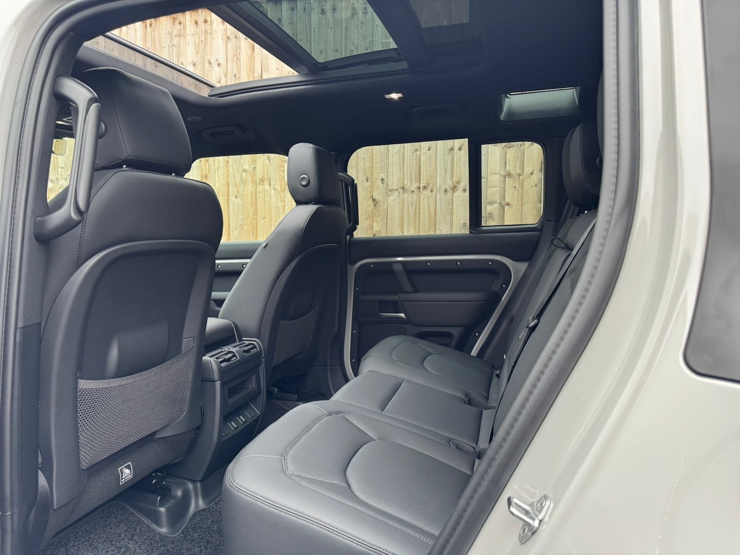 Used Land Rover Defender 2026 for sale - 77830241: Photo 12