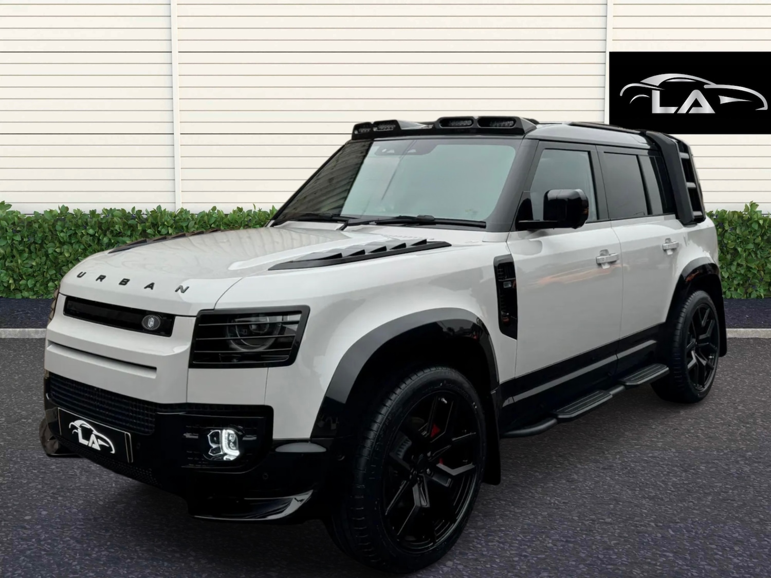 Used Land Rover Defender 2026 for sale - 77830241: Photo 2