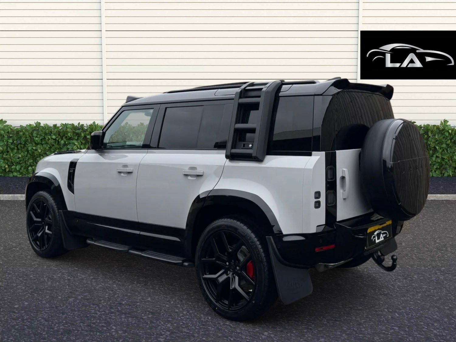 Used Land Rover Defender 2026 for sale - 77830241: Photo 5