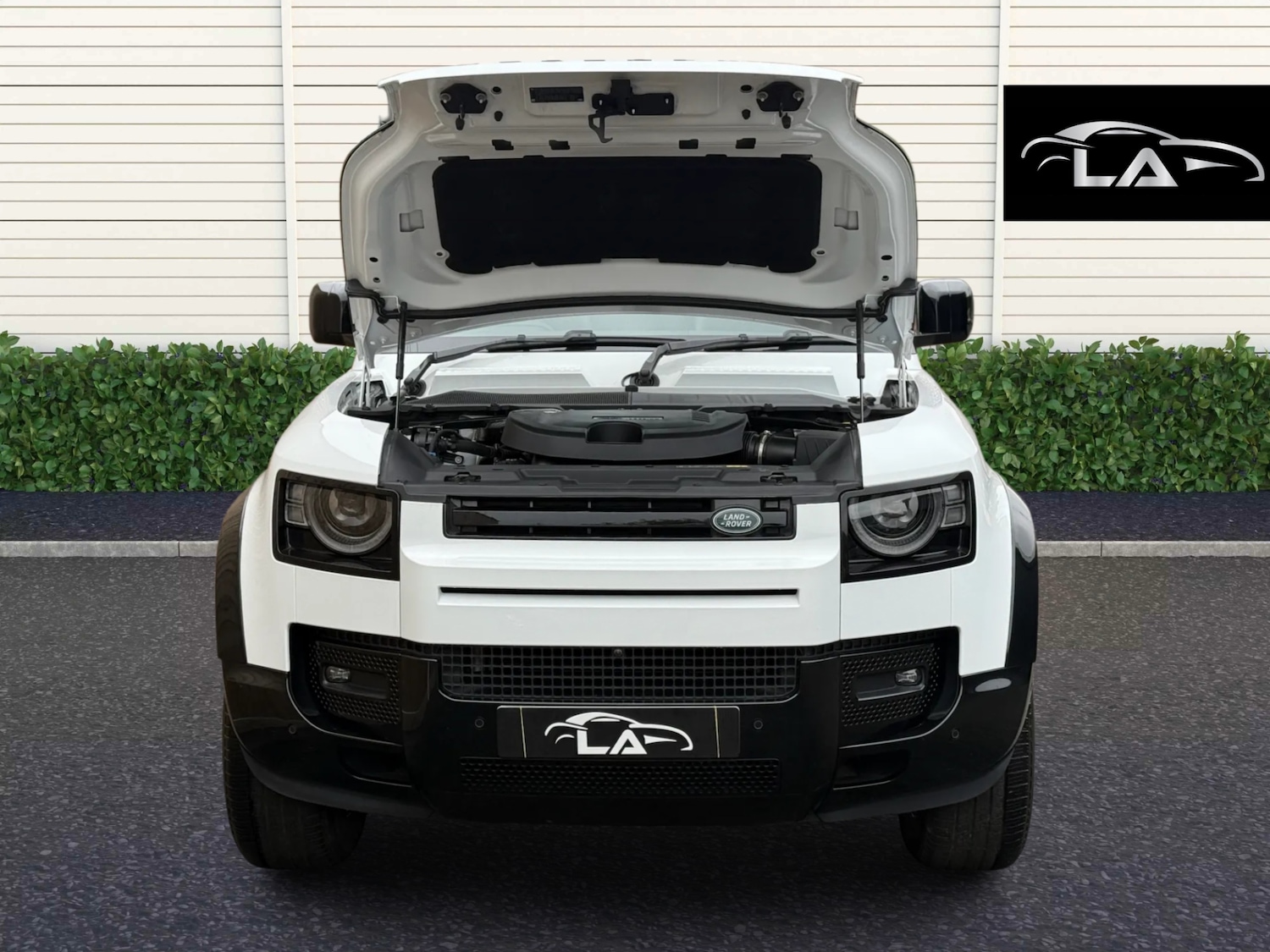 Used Land Rover Defender 2024 for sale - 76196063: Photo 13