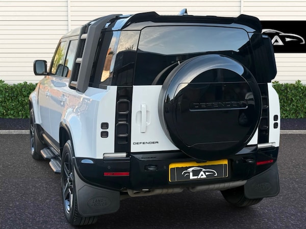 Used Land Rover Defender 2024 for sale - 76196063: Photo 6