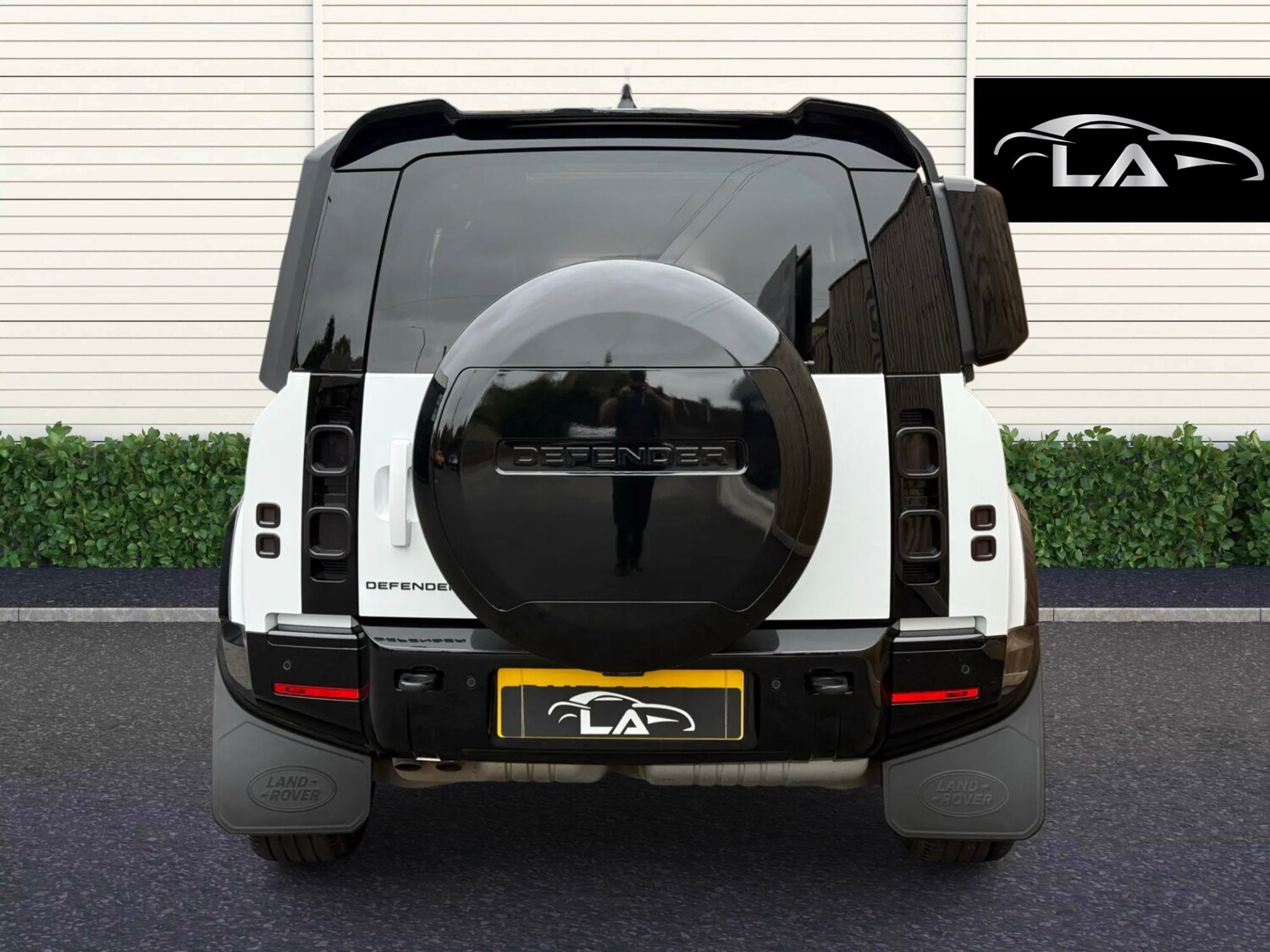 Used Land Rover Defender 2024 for sale - 76196063: Photo 7