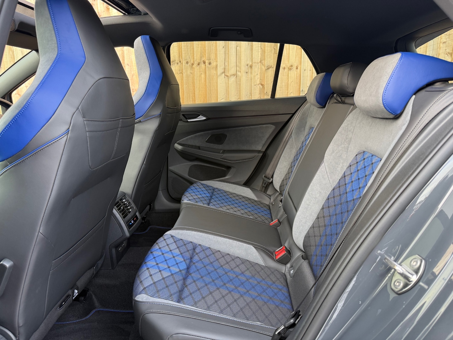 Used Volkswagen Golf 2025 for sale - 77107812: Photo 12