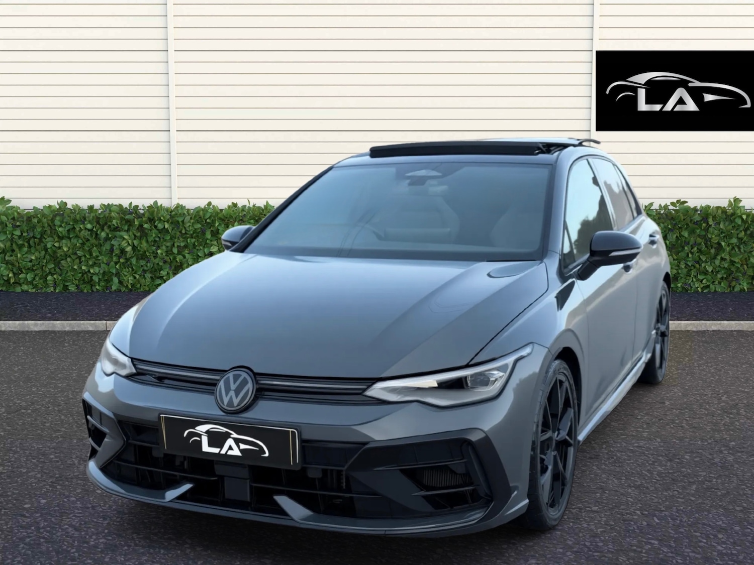 Used Volkswagen Golf 2025 for sale - 77107812: Photo 2