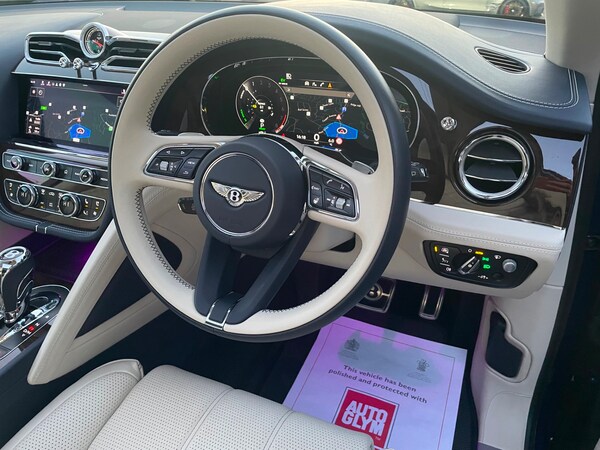 Used Bentley Bentayga 2021 for sale - 69633607: Photo 9