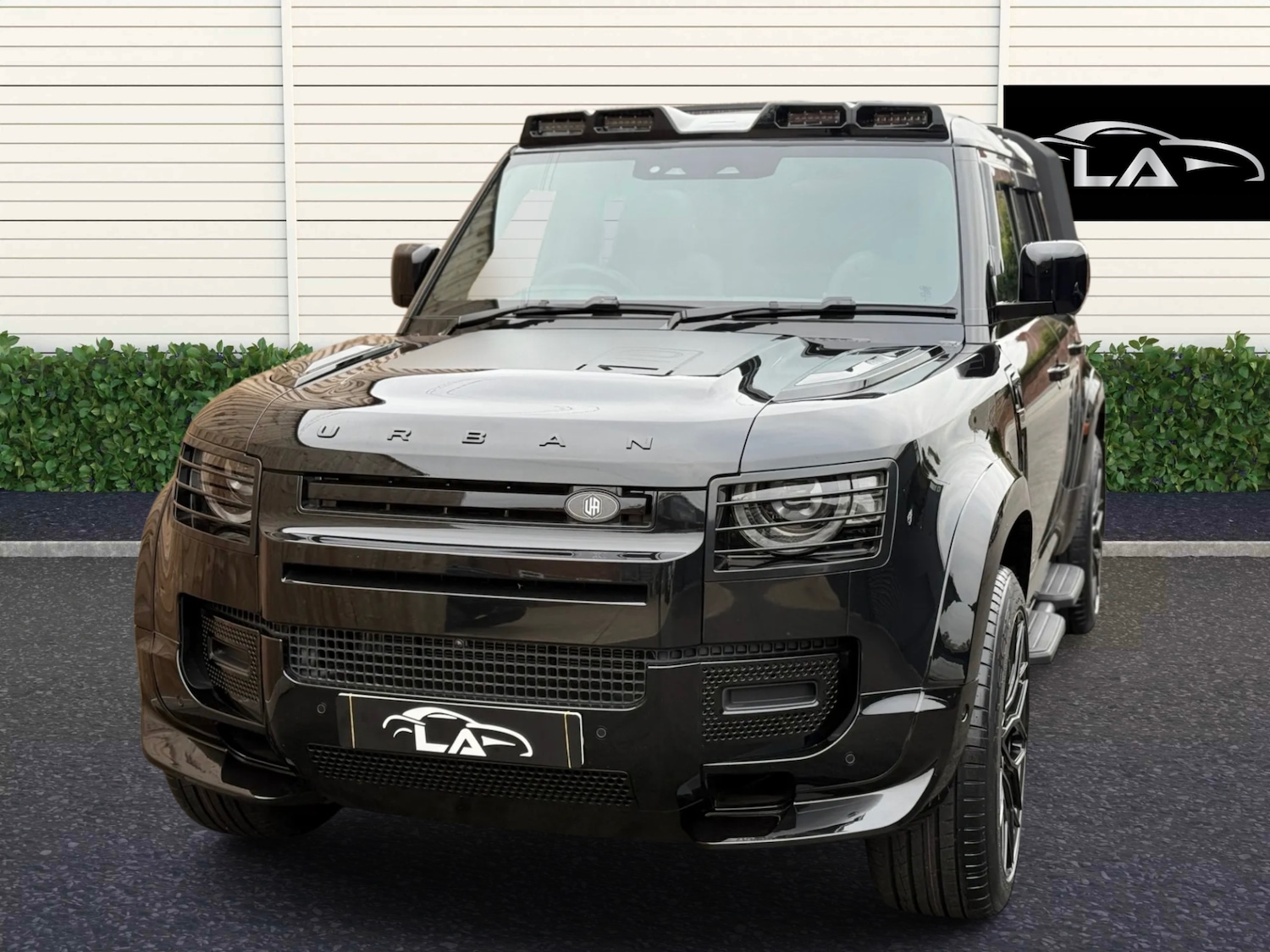 Used Land Rover Defender 2025 for sale - 76079934: Photo 2