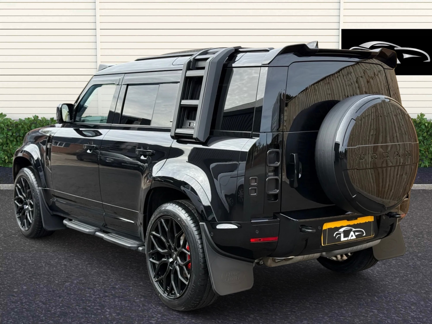 Used Land Rover Defender 2025 for sale - 76079934: Photo 5