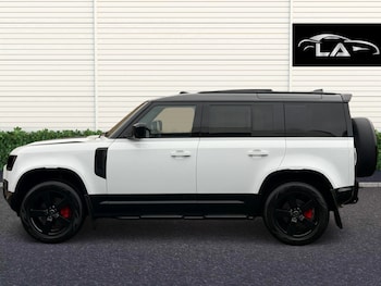 Used Land Rover Defender 2024 for sale - 75399423: Photo