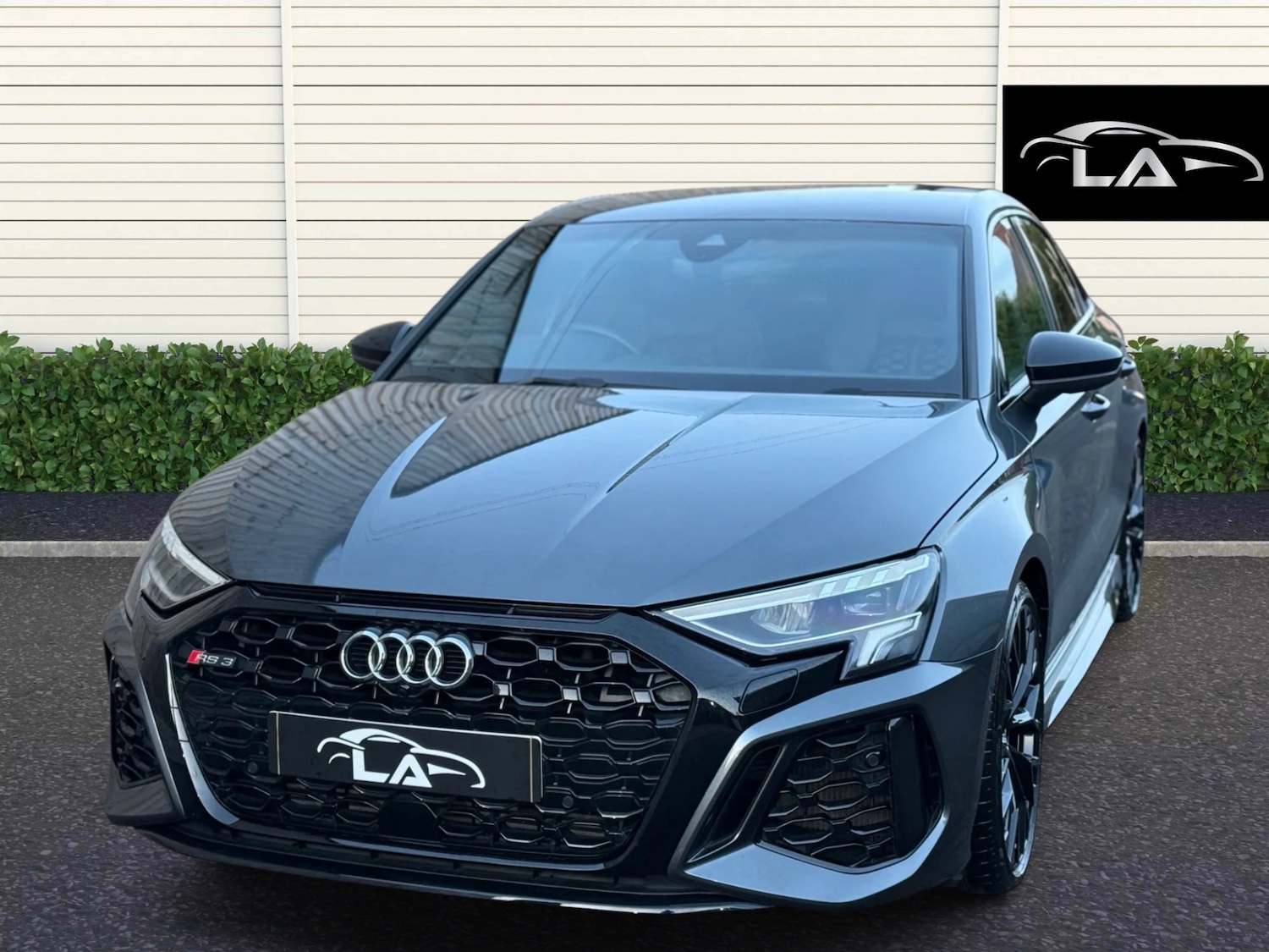 Used Audi RS3 2024 for sale - 76625746: Photo 2