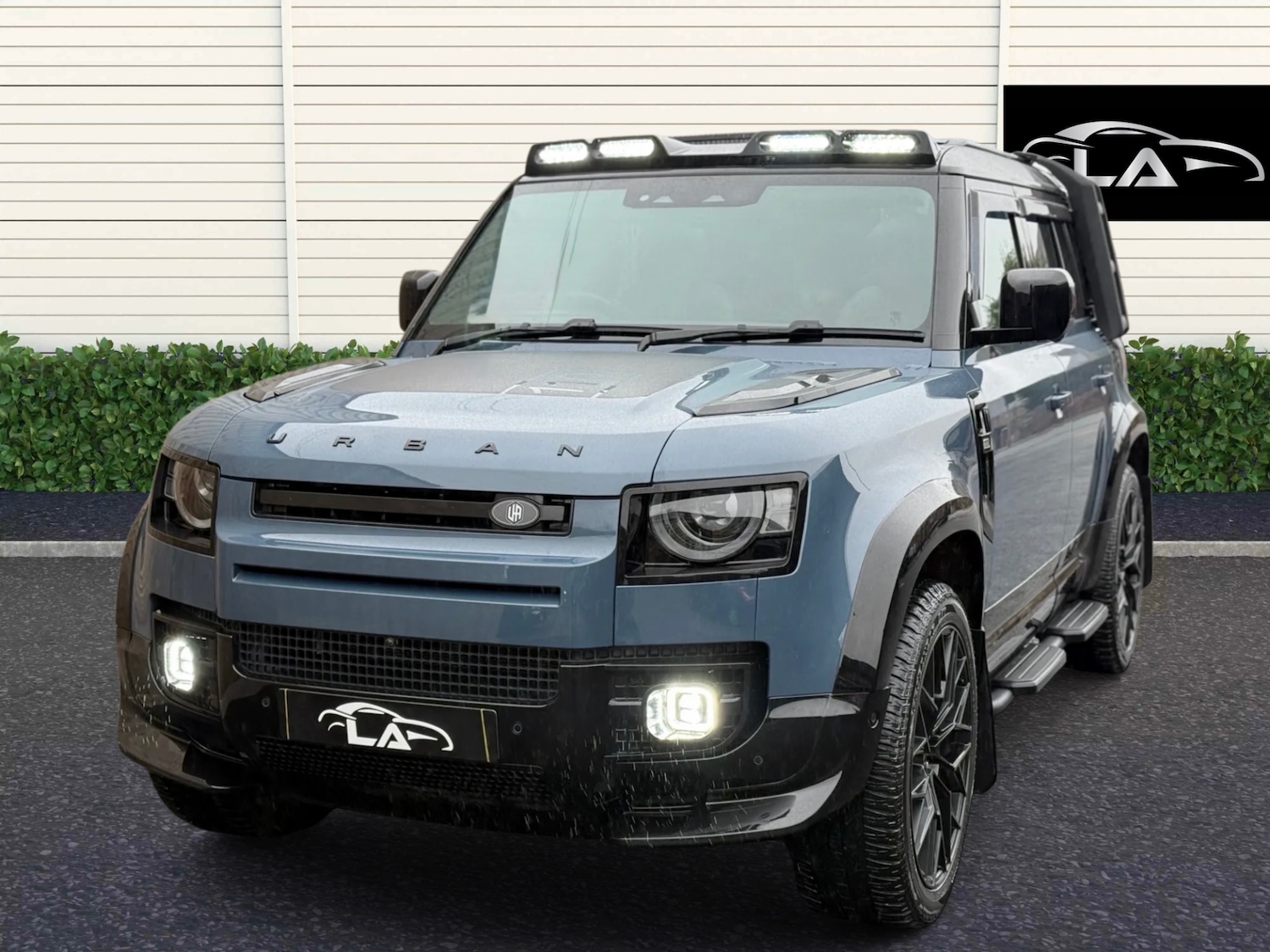 Used Land Rover Defender 2025 for sale - 77129332: Photo 2