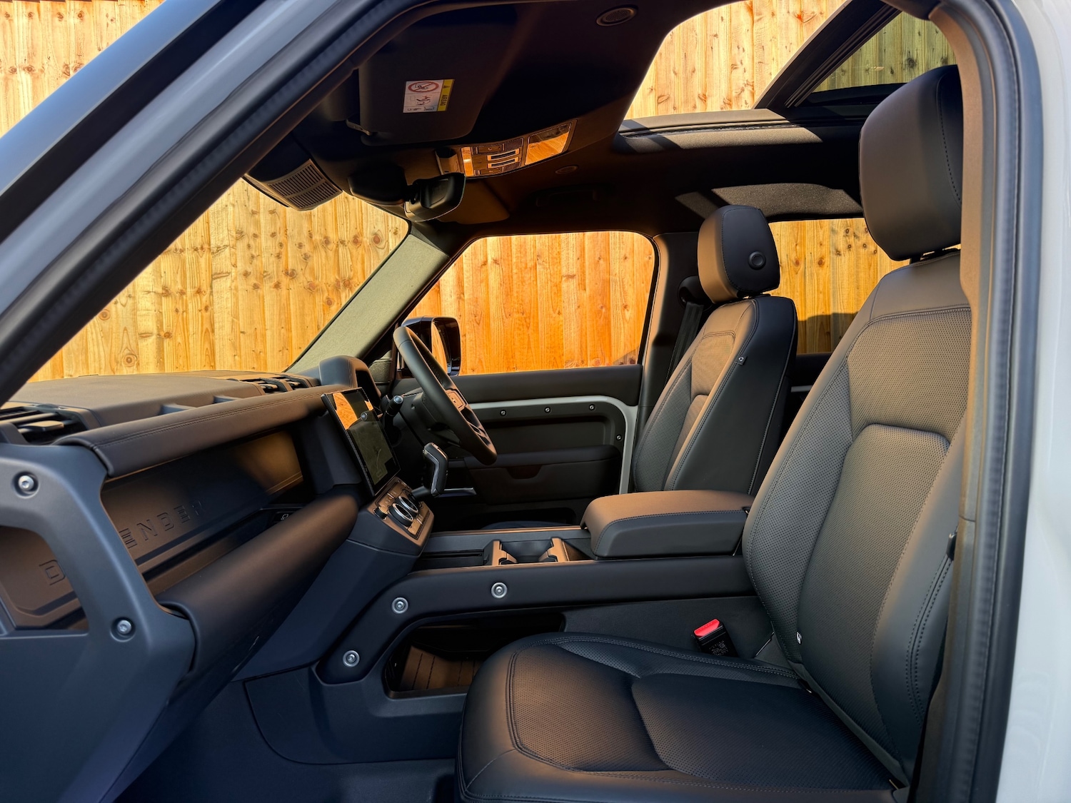 Used Land Rover Defender 2025 for sale - 77160665: Photo 8