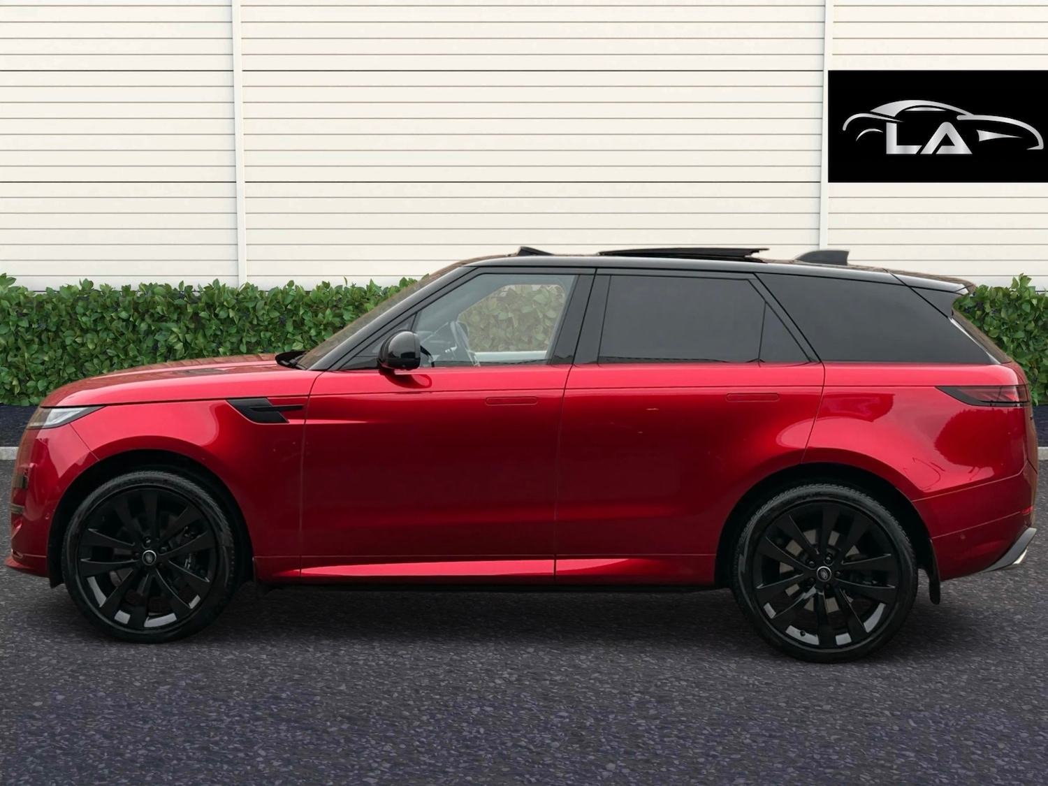Used Land Rover Range Rover Sport 2024 for sale - 76224231: Photo 3