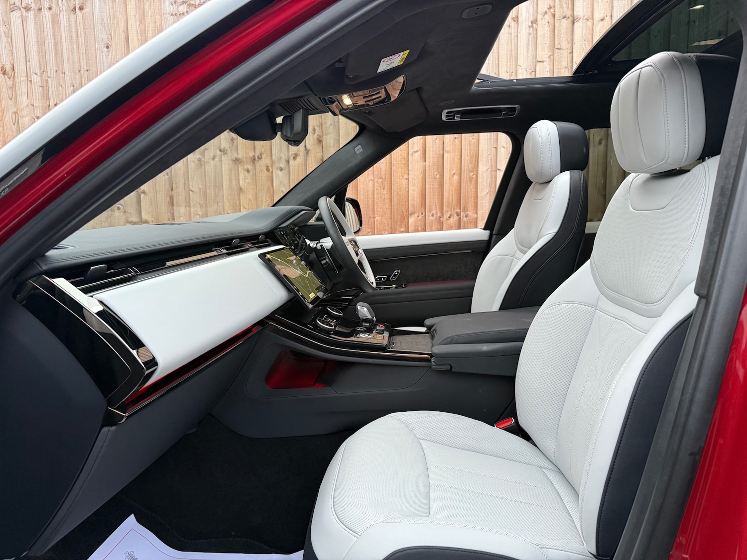 Used Land Rover Range Rover Sport 2024 for sale - 76224231: Photo 8