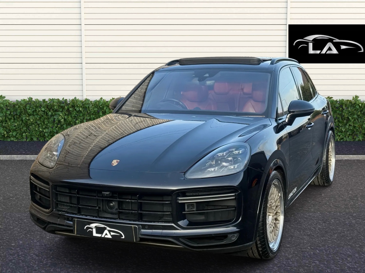 Used Porsche Cayenne 2020 for sale - 77385005: Photo 2
