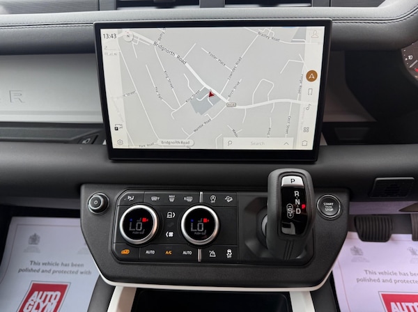 Used Land Rover Defender 2025 for sale - 75599071: Photo 11