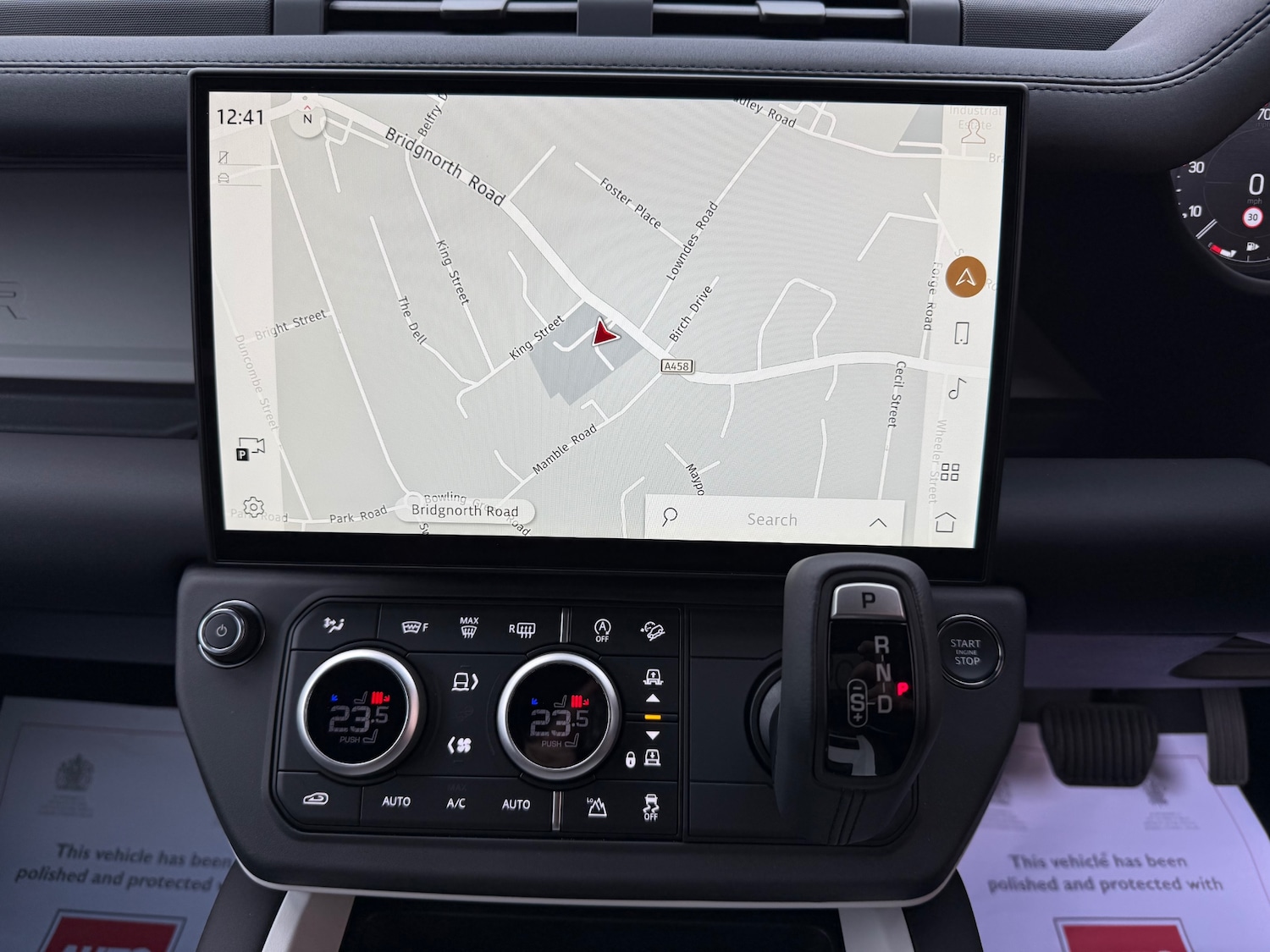 Used Land Rover Defender 2025 for sale - 76510310: Photo 11