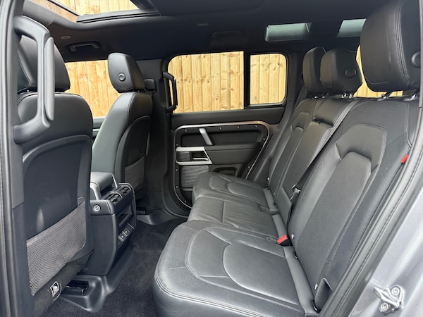Used Land Rover Defender 2024 for sale - 75643891: Photo 12