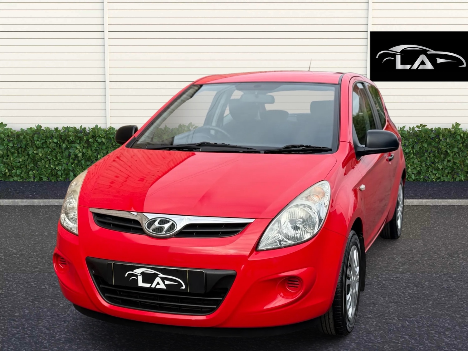 Used Hyundai i20 2010 for sale - 76211047: Photo 2