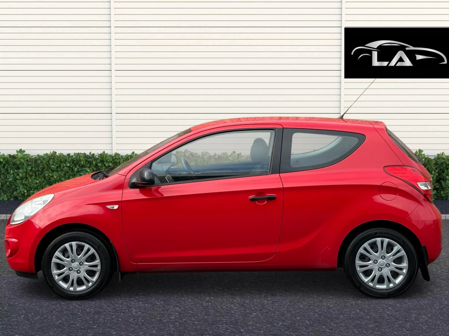 Used Hyundai i20 2010 for sale - 76211047: Photo 3