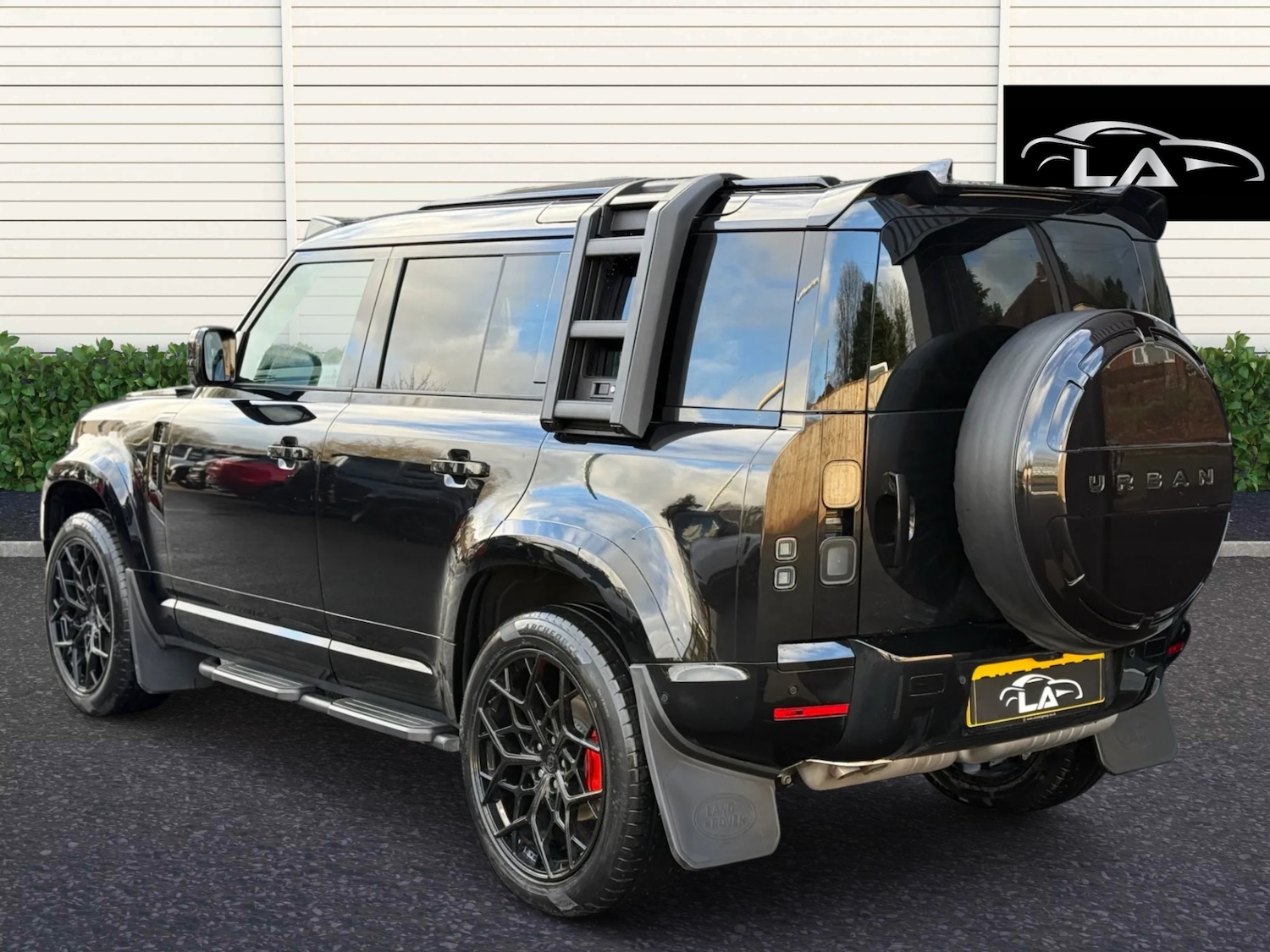 Used Land Rover Defender 2025 for sale - 76741408: Photo 5