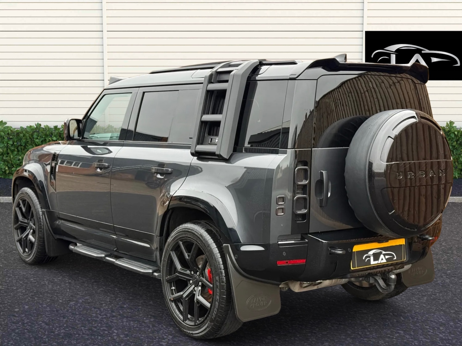 Used Land Rover Defender 2024 for sale - 76578277: Photo 5