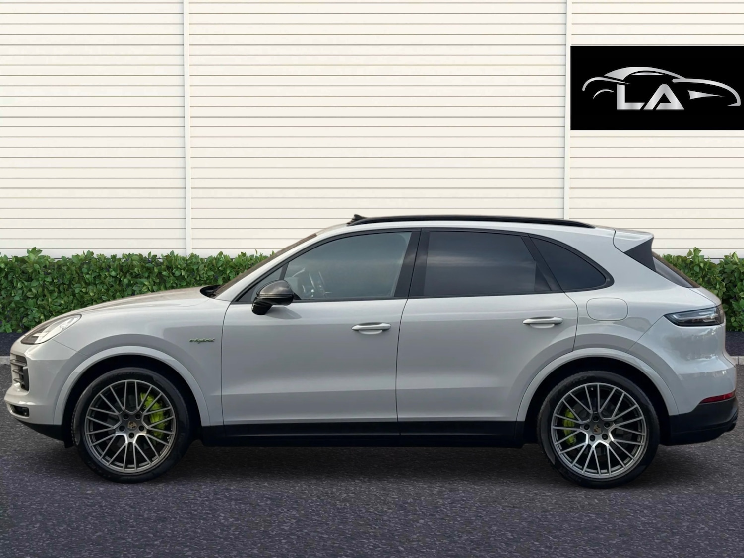 Used Porsche Cayenne 2023 for sale - 76364896: Photo 3