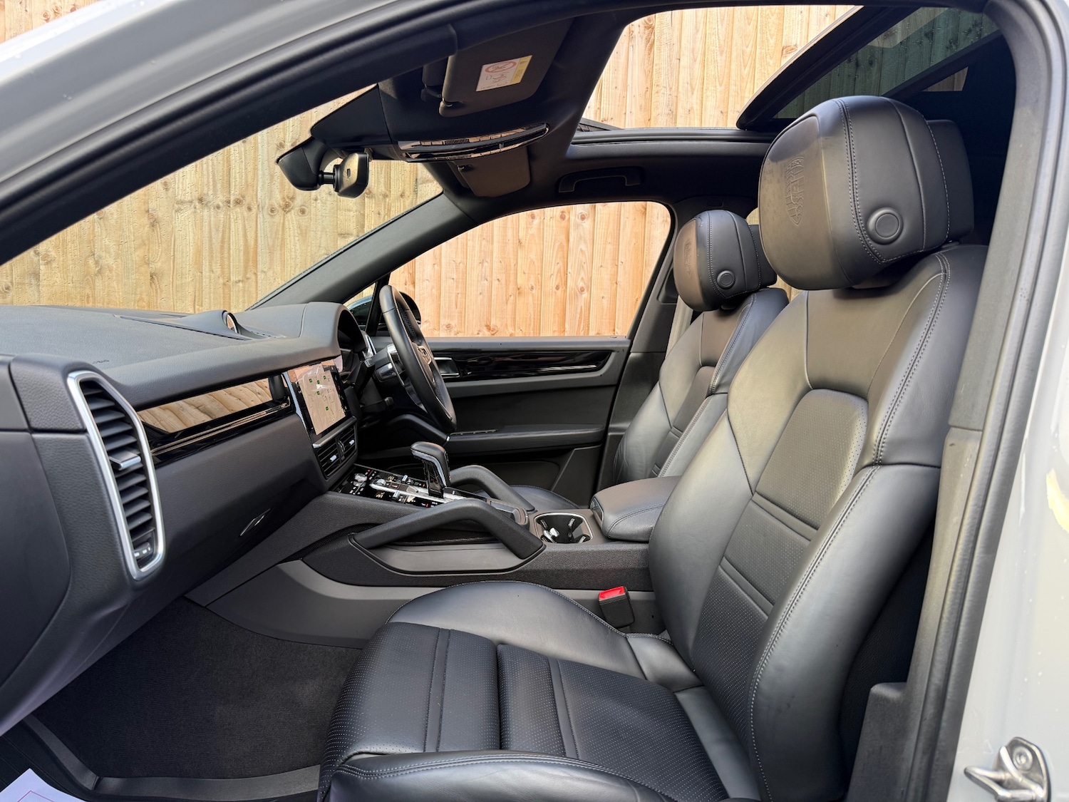 Used Porsche Cayenne 2023 for sale - 76364896: Photo 8