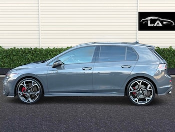 Used Volkswagen Golf 2024 for sale - 76738613: Photo