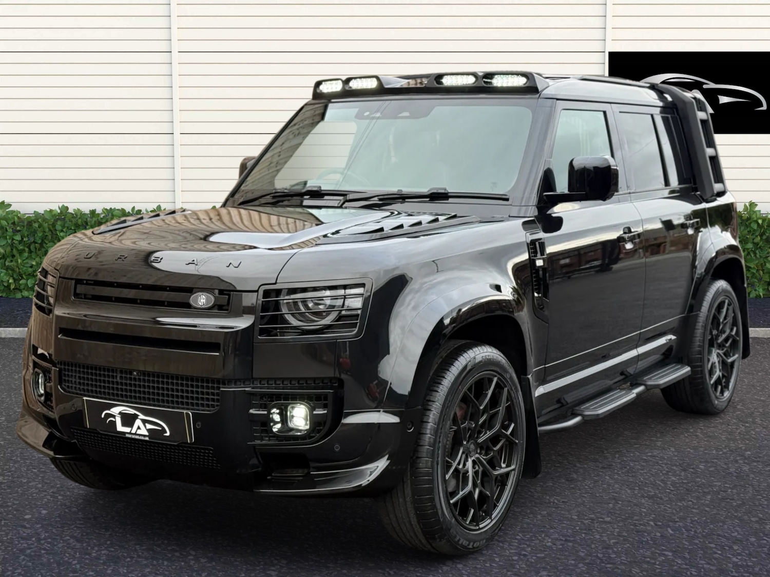 Used Land Rover Defender 2024 for sale - 76725461: Photo 1