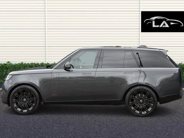 Used Land Rover Range Rover 2023 for sale - 73220201: Photo 3