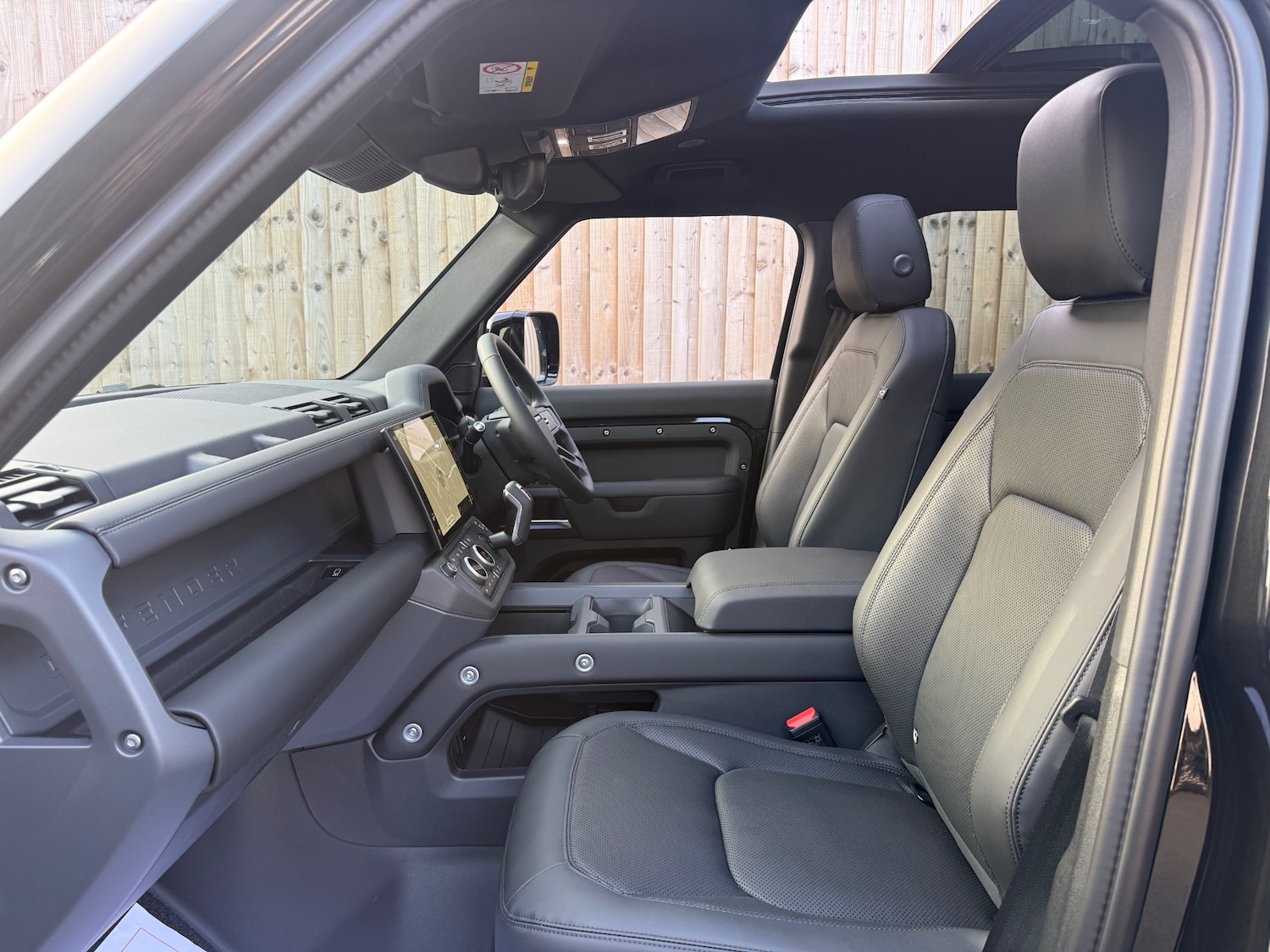 Used Land Rover Defender 2026 for sale - 77974795: Photo 8