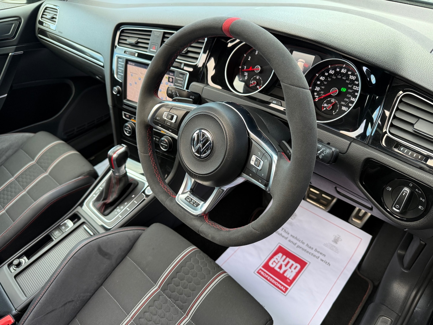 Used Volkswagen Golf 2017 for sale - 76368408: Photo 9