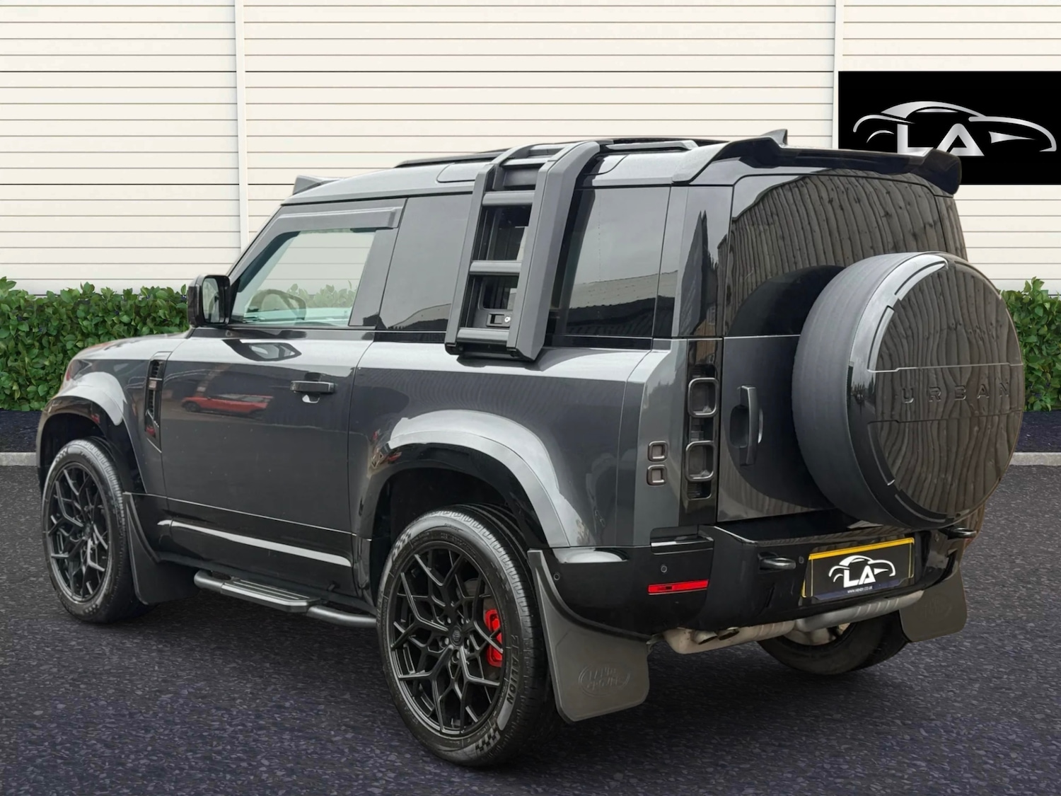 Used Land Rover Defender 2025 for sale - 77848752: Photo 5