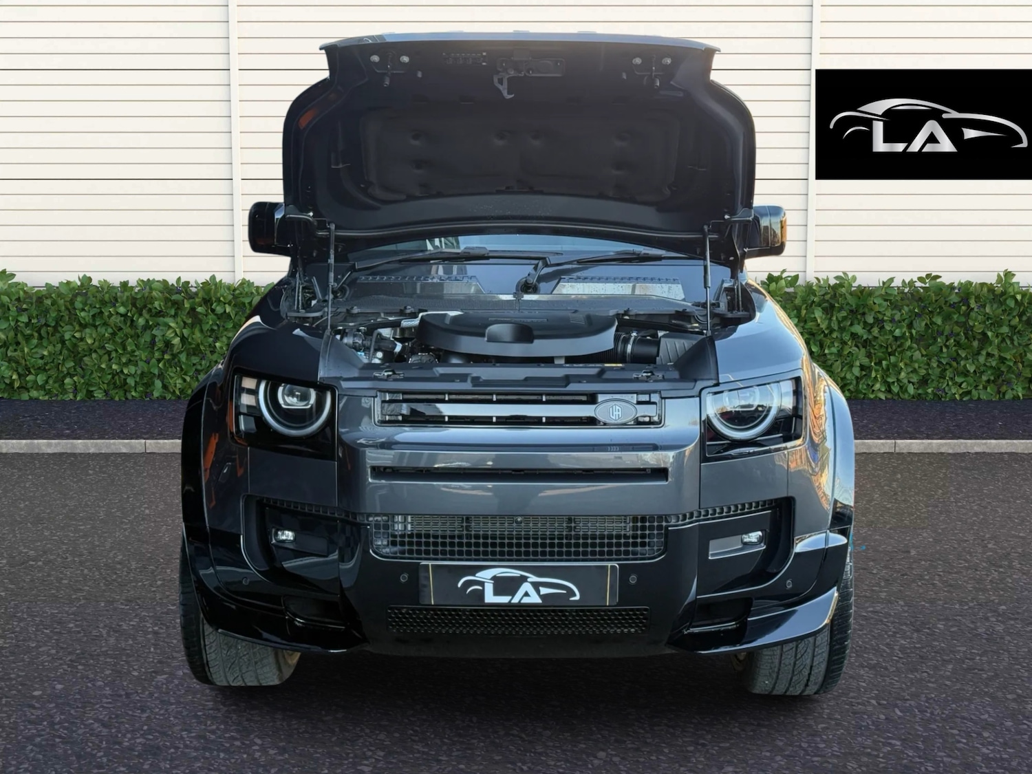 Used Land Rover Defender 2025 for sale - 77045789: Photo 13